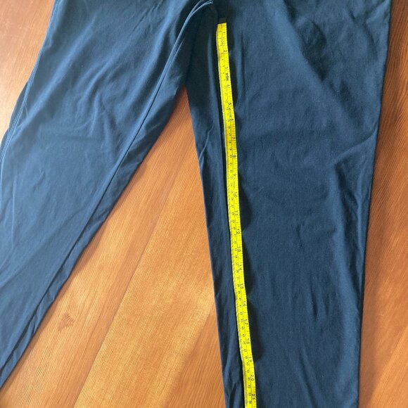 Mountain Hard Wear, Women's, Size Small, Black - Picture 8 of 8